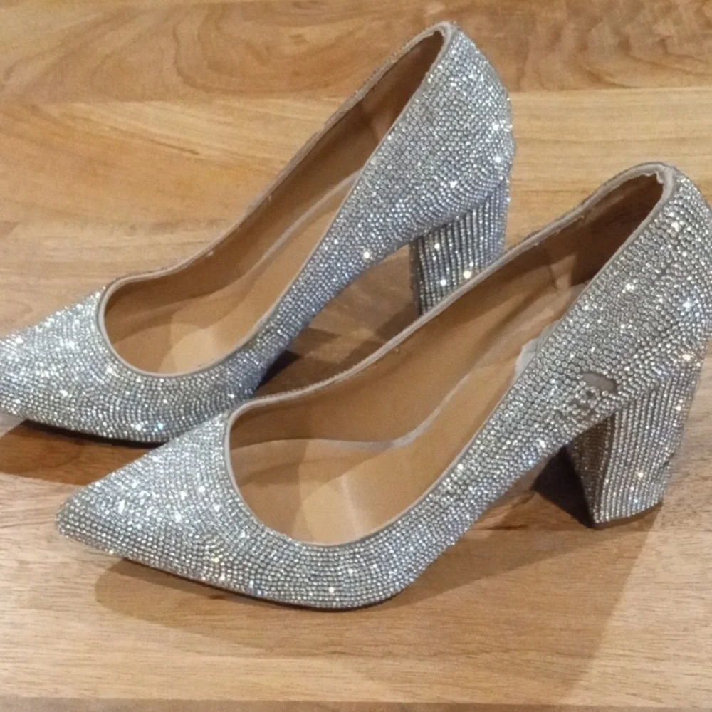 BAMBOO Sparkling Silver Heels